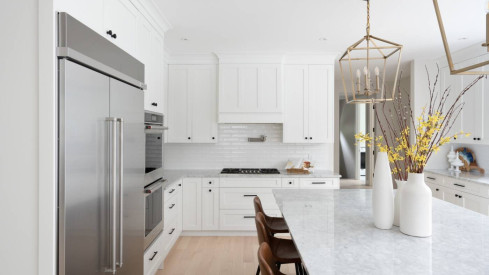 White Lacquered Shaker Kitchen - Decorative Hood Fan Enclosure